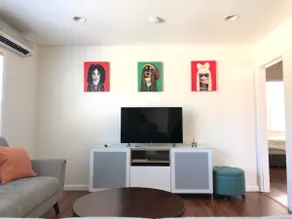 Mid Century House in LA (M) - Image 3
