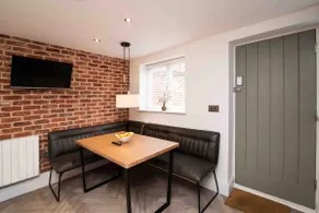 Modern finish to a historic brewers house, Derby - Image 5