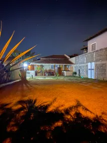 Nice little house near the airport. - Image 5