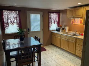 A cozy, cute and comfortable house. - Image 4