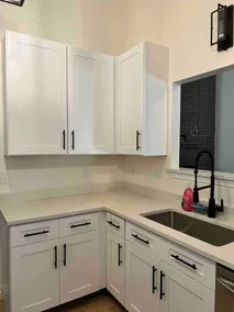 Beautiful home in a quiet north Austin suburb! - Image 3