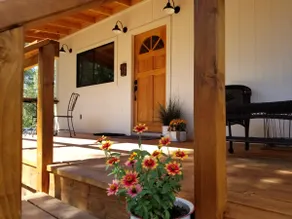 🌿The Calico Cottage - Image 3