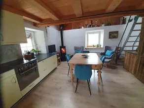 Fully renovated charming maisonette - Image 5