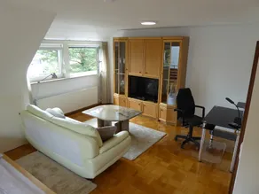 Bright small well-kept apartment in a lovely location - Image 2