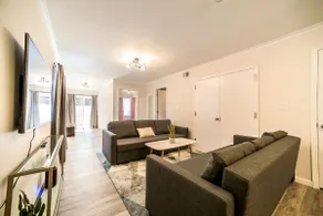 Modern 1BR Apartment 20 min to Times Sq - Image 3