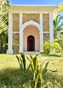 Casa Palmas - Oceanfront, with a pool and WiFi - Image 5