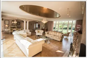 Eclectic Luxury Villa close to Ghent and Aalst - Image 2