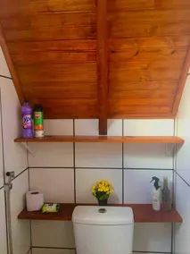 Green Valley Chalet - Waterfall Trail, En-suite Bedroom - Image 3