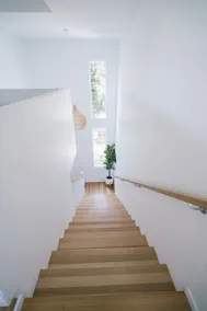 The Holiday House - park and walk everywhere! - Image 3