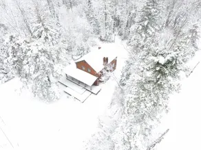 Log Cabin Adirondack Lodge on State Trail System - Image 3