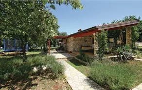 HOUSE with BIG YARD and POOL in istrian spirit - Image 3