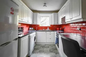 Splendid city centre apartment. Can sleep 4 - Image 3