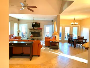 Large Lake Front Home. Pet Friendly. Close to I85. - Image 4