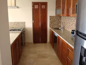 Oceanfront condo with 2 bedrooms, parking - Image 4