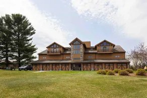 Lakefront Golf Resort Condo, Pool and Hot tub - Image 2