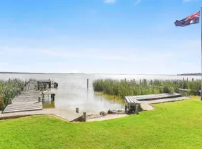 Hindmarsh Hideaway- Waterfront pet friendly NBN Private jetty - Image 4