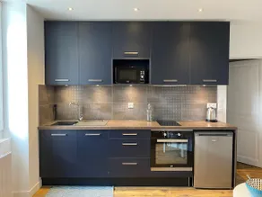 Genuine 2-room, fully renovated - Image 4