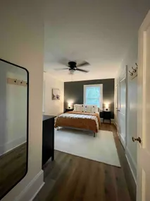 Beautiful second floor apartment near I-40 & I-77 - Image 4