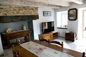 Large Périgourdine house - Image 3