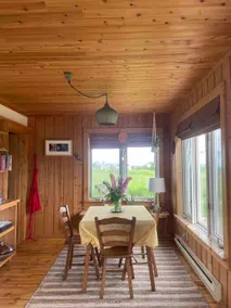 Charming with waterfront view. Pets welcome! - Image 2