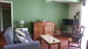 Cozy old farmhouse - Image 2