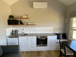 “Dee’s Cottage” Fully renovated country cottage - Image 4