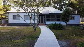 Ellerslie Lakeside Retreat - Image 2
