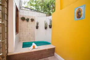 Remodeled colonial house in the Santa Ana neighborhood - Image 3