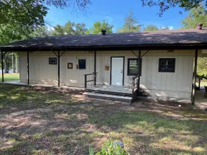 The Buss House - Private Cabin on Shoal Bay Lake - Image 5