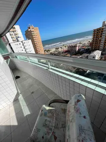 Spacious and bright beachfront apartment - Image 2