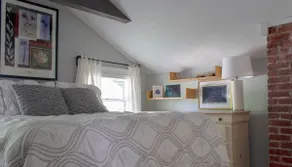 Lux loft in historic neighborhood - Image 3
