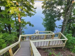 Bliss on the Lake - Image 4