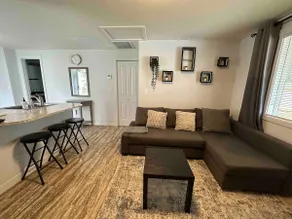 Private 2 bedroom Guest Suite - pet friendly - Image 2