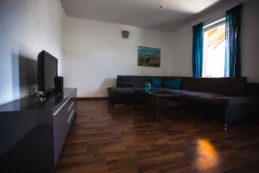 Peter's - Image 3