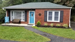 The Carolina Place, walking distance to downtown - Image 2