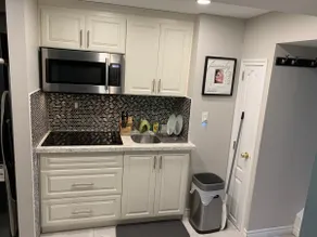 Castlemore Luxury2BR+2Bath/Pearson Airport/Parking - Image 2