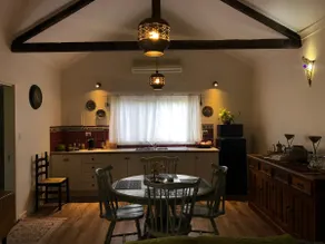 Thomas St Cottage - Image 4