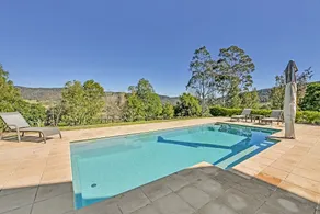 HighGrove Lodge, Lux Hunter House & Pool - Image 5