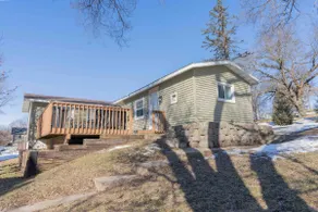 River Shack Retreat - Image 5