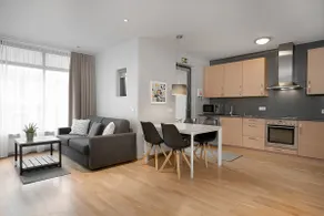 Apartment with Ocean View, Downtown Reykjavik - Image 2