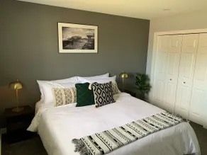 Spacious Drumheller-RetreatMuseum & Golf - Image 2