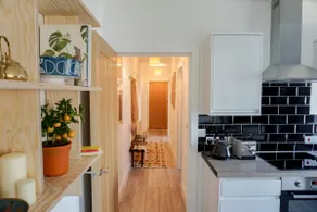 The Isley Apartment. Modern Charm in Shanklin - Image 3