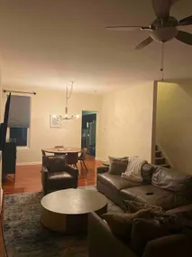Allentown Townhouse Near Downtown - Image 5