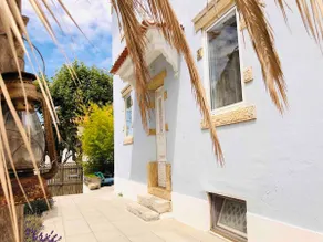 Aloha Beach House 8 Bedrooms in Parede Cascais - Image 4