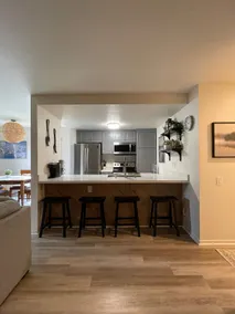 Clean modern farmhouse in Snowcreek with 4 minute walk to shuttle and preserve - Image 3