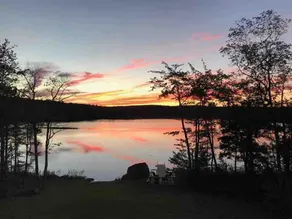 Lily Lakehouse - Sunsets Included, Unhurried - Image 5