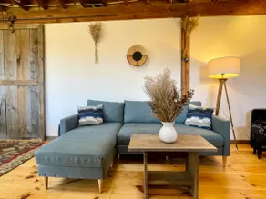 Modern Barn on 12 acres w Sauna, FirePit+swimming - Image 5