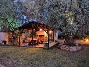Family House - Image 4