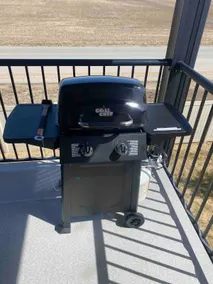 Clean, Cozy, Dog Friendly 3 Bedroom East End Condo - Image 2