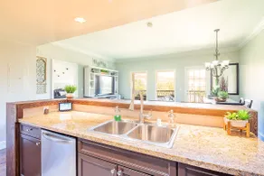 Plush 2-Bed 2-Bath Condo Suite with Amazing Views! - Image 3